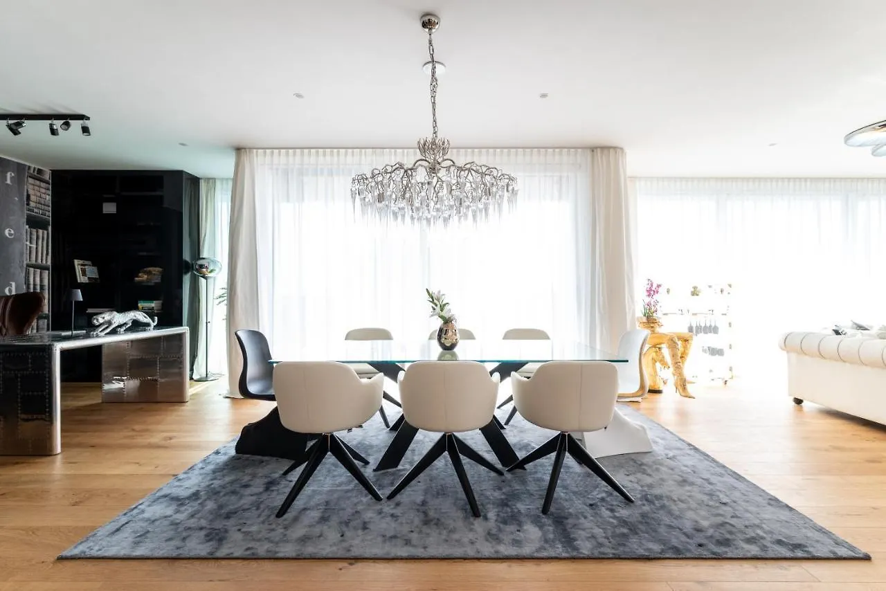 Апартаменты Exclusive 2Br Skyline Penthouse By Hm Вена 0*,  Австрия