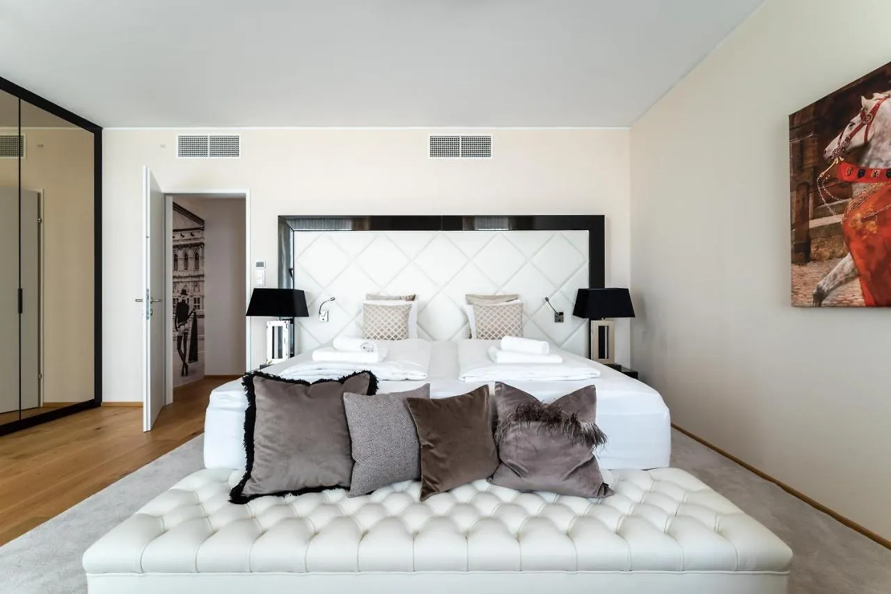 Апартаменты Exclusive 2Br Skyline Penthouse By Hm Вена Австрия