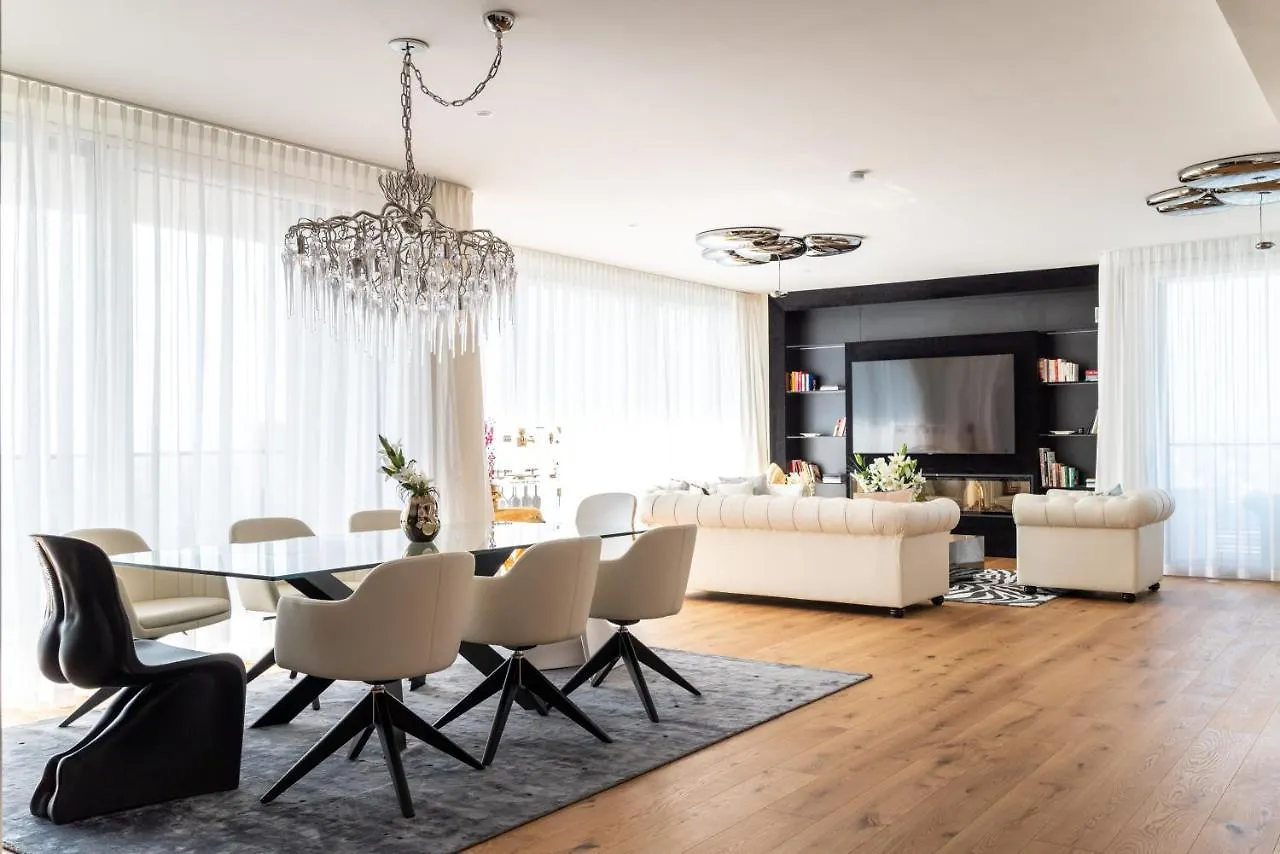 Exclusive 2Br Skyline Penthouse By Hm location