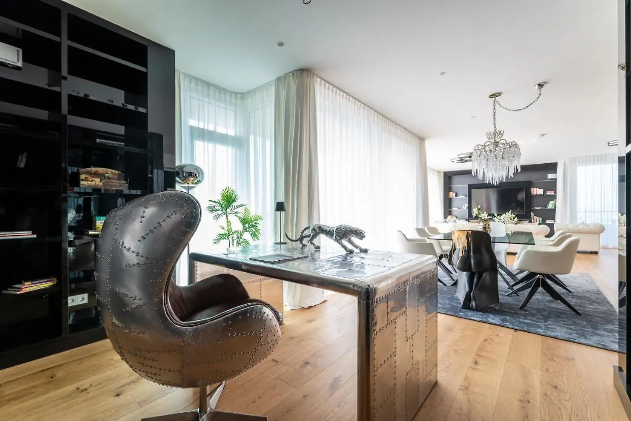 Exclusive 2Br Skyline Penthouse By Hm Lägenhet Wien Österrike