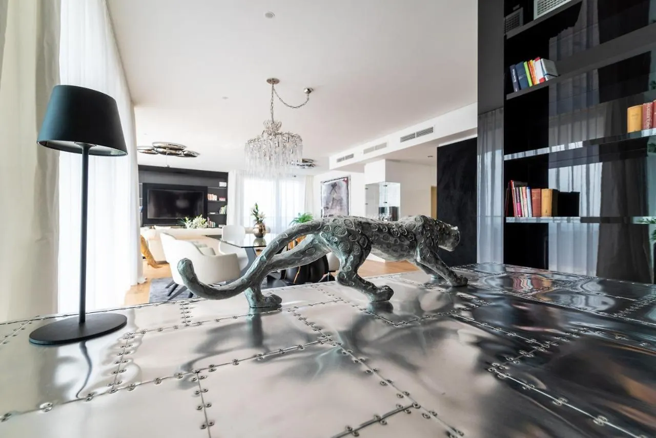 Exclusive 2Br Skyline Penthouse By Hm Lägenhet Wien